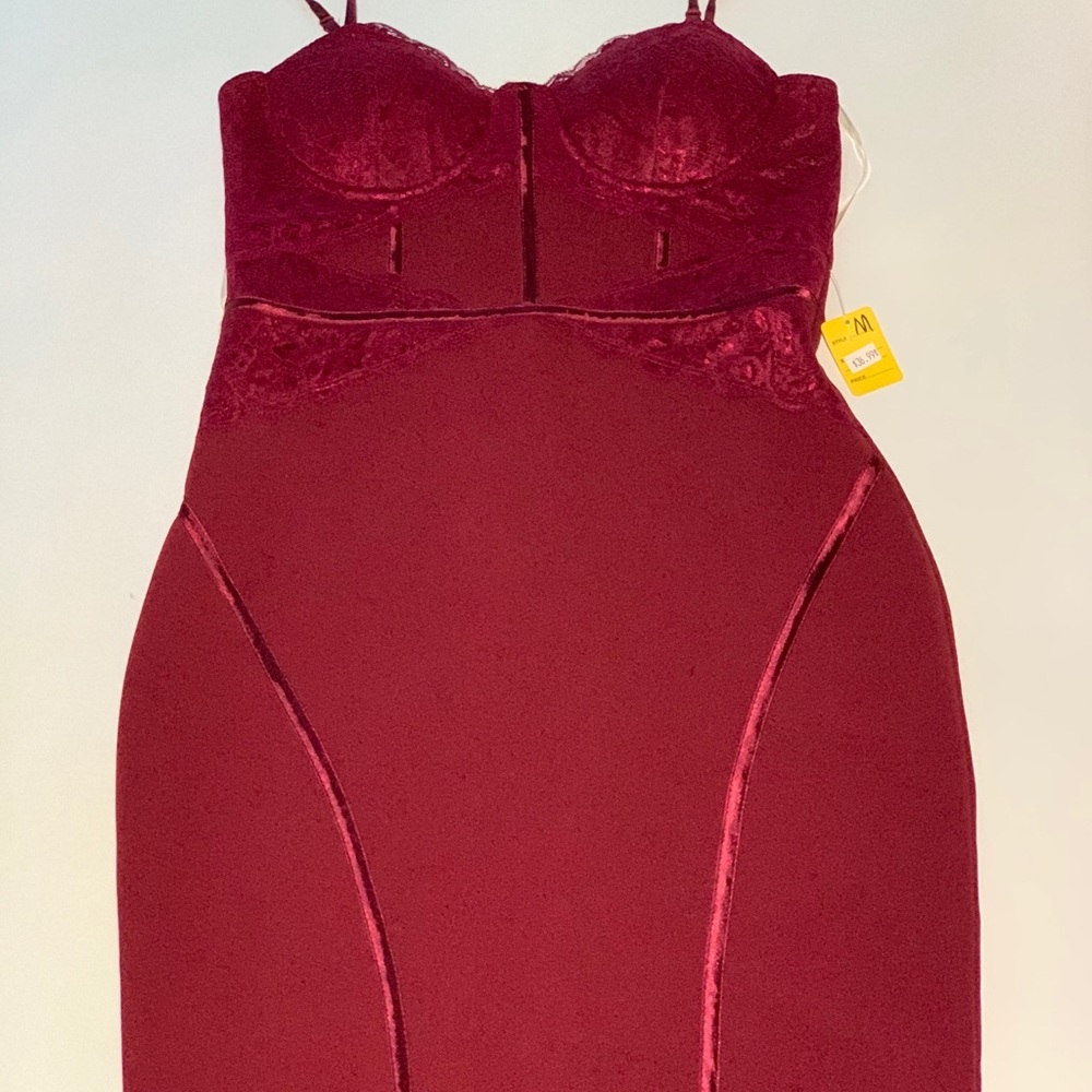 Sexy Burgundy tight body dress